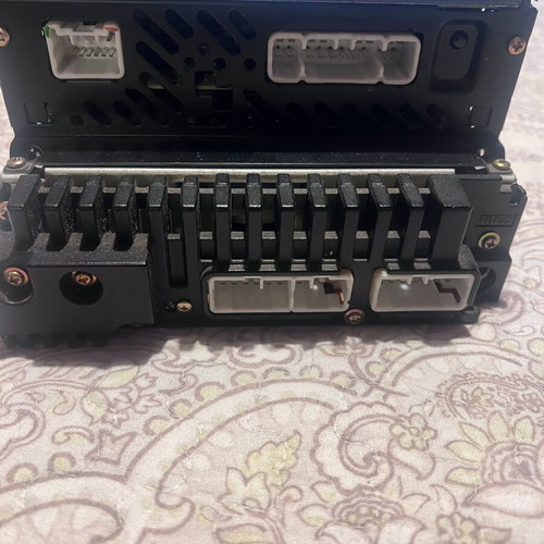 Toyota RAV 4 01-05 CD radio used in excellent condition