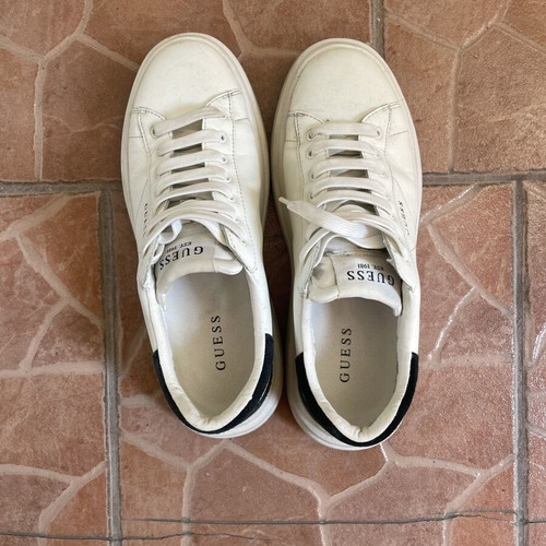 Guess men's casual shoes size 42 used, white