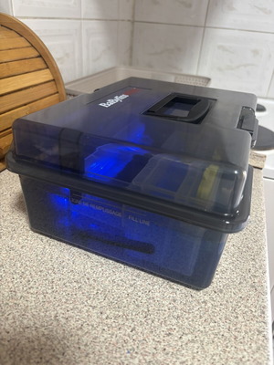Babyliss disinfection container for barber and hairdressing tools