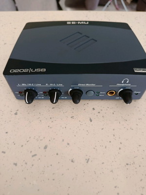 Creative Pro Audio Interface E-MU 0202 USB like new