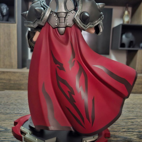 Darius XL figure from League of Legends 35cm like new with box