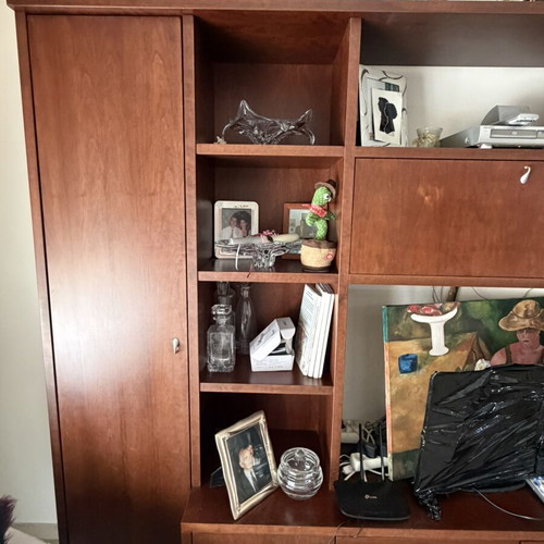 Living room unit cherry wood with illuminated display cabinet like new
