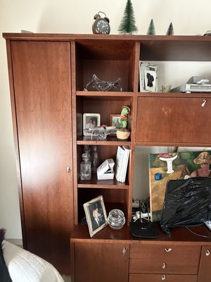 Living room unit cherry wood with illuminated display cabinet like new