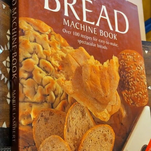 The Bread Machine Book like new, Greek language cookbook