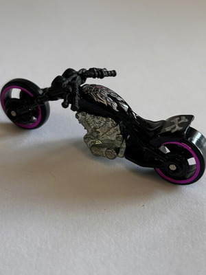 Hot Wheels 2001 Blast Lane Motorcycle Skull & Crossbones Series μεταχειρισμένο
