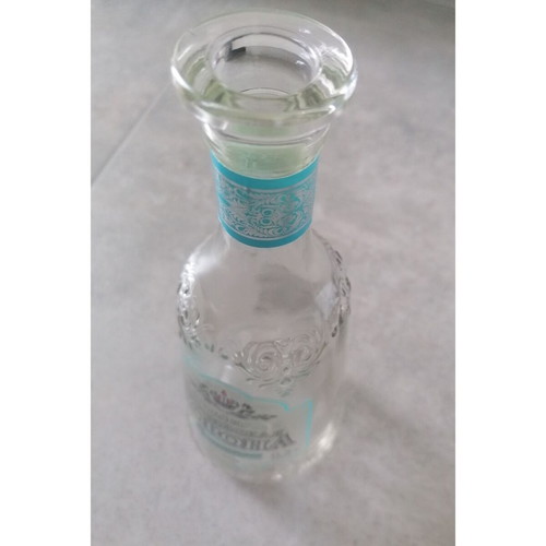 Glass collectible bottles like new, set of 3, 750ml and smaller