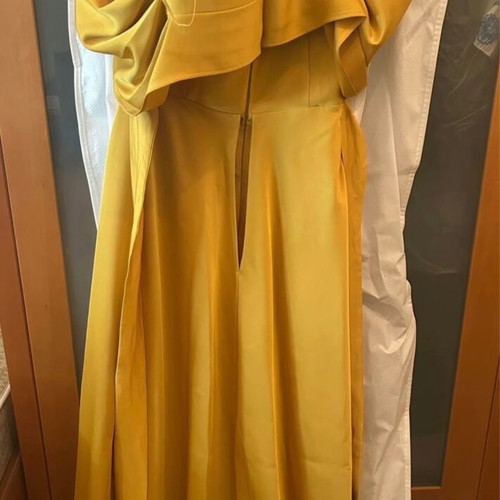 Dress for formal occasion, gold and yellow, Madejro