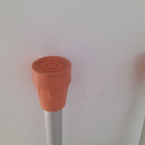 Aluminum Adjustable Crutches like new, height 1.37m-1.57m, pair