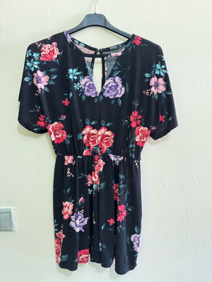 Bershka one-piece black with floral pattern like new, size S