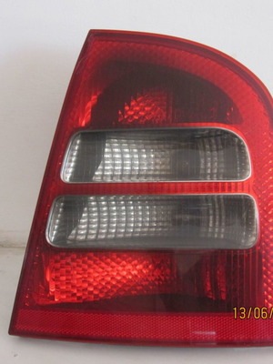Πίσω δεξιό φανάρι Skoda Octavia 4 '00-'04 μεταχειρισμένο