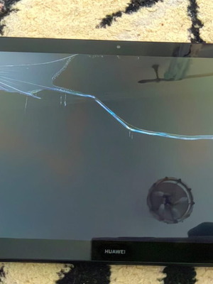 Huawei Media Pad T5 used with broken screen