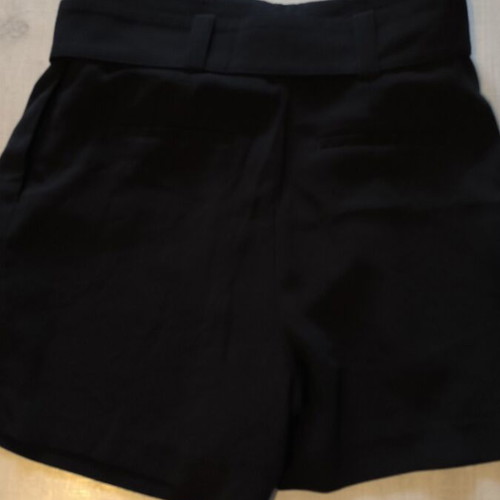 H&M women's high-waist shorts like new, black, size M