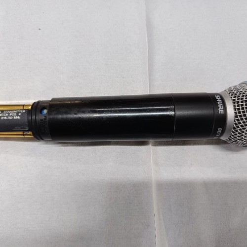 Shure Beta 58A microphone used with case