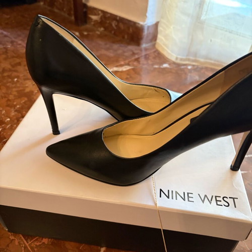Nine West black leather heels used, size 37
