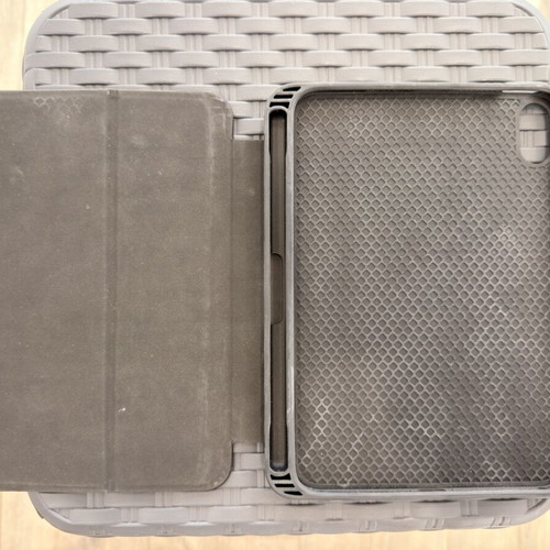 LAUT case for iPad mini like new