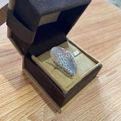 Faux ring like new