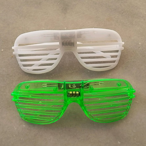 Carnival glasses with disco rhythmic lights, pack of 2 like new