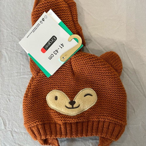 Hat and gloves set 41-43 cm 3-6 months new with tags
