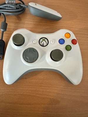 Xbox 360 controller with wireless receiver used, fully functional