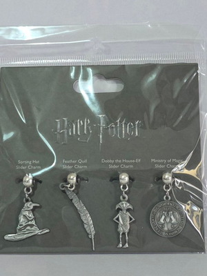 Harry Potter pendants new, set of 4 without chain