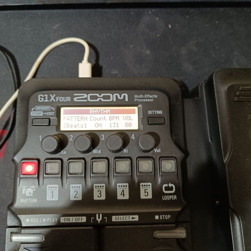 Zoom G1X Four Multi-Effects Processor guitar pedal, like new