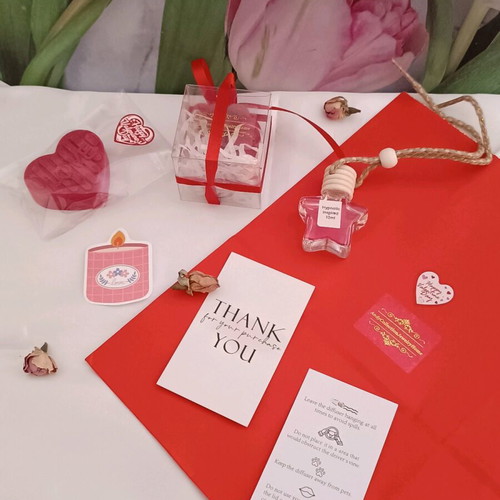 Inspired Si Passione & Pink Rose Gift Set with Candle, Wax Melt & Car Diffuser