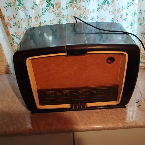 Vintage 1950s radio used, Mullard brand, made in UK