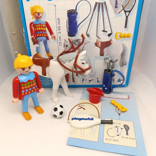 Playmobil 4949 Multisport-Girl used with missing parts