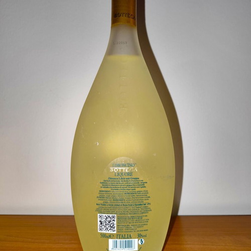 Limoncino Bottega sealed 500ml 30% Vol Italian liqueur