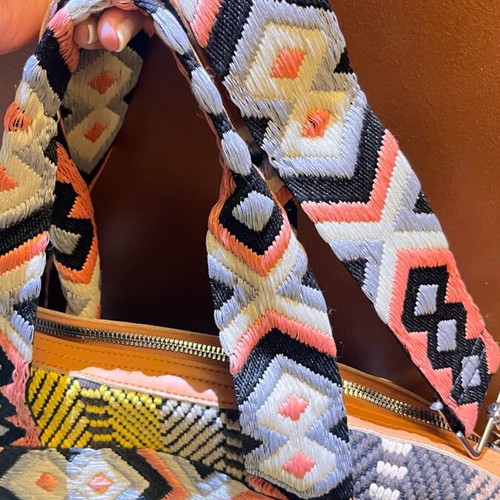 Tribal knitted shoulder bag like new, multicolored