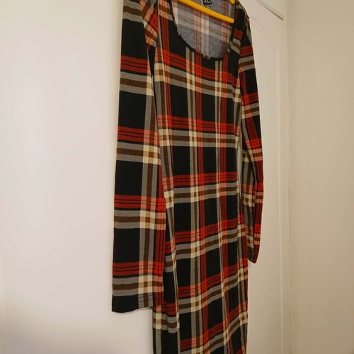 Shein dress like new, size M (fits S), black and red plaid