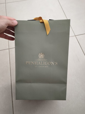 Αυθεντική σακούλα Penhaligon's σαν καινούργιο με κίτρινη κορδέλα
