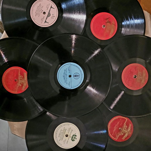 Patefonio portable gramophone used, Soviet vintage with 20 vinyls and needles