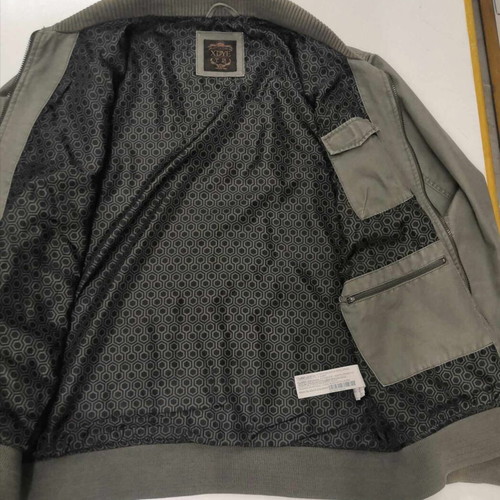 XDYE jacket size large like new