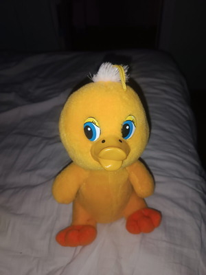 Plush duck like new
