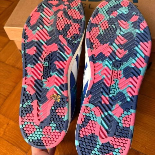 Reebok Retro Athletic Sneakers like new, size 38.5, multicolor