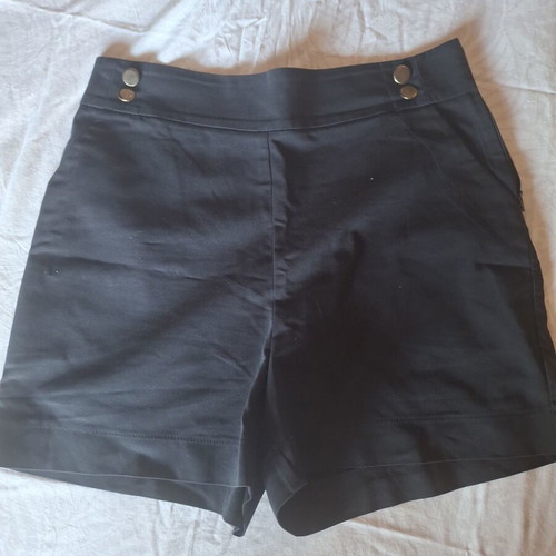 Fabric shorts like new with gold buttons and side zipper, Emporio Grama, black, size L