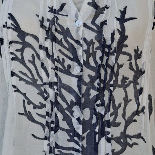 Tunic with coral design like new, sizes M-L, white and blue