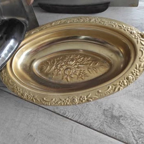 Serving trays used, set