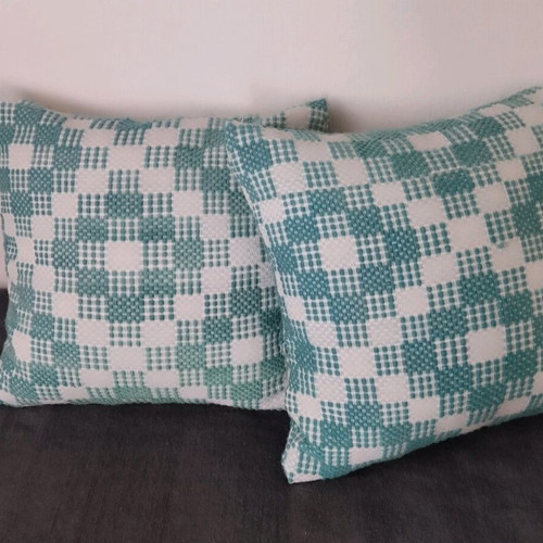 Woven traditional pillows like new, set of 2, 50x50 cm
