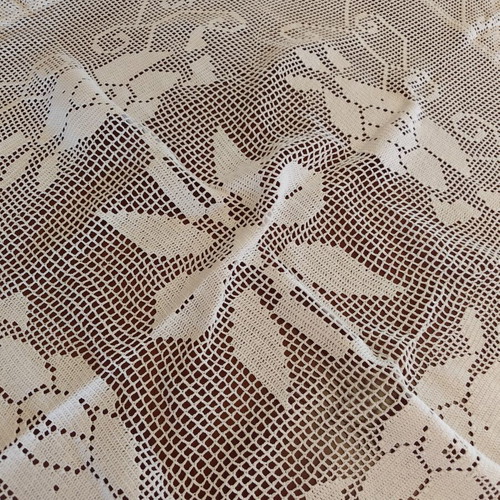 Handmade tablecloth 160 x 160 used