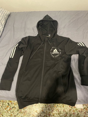 Adidas jacket black size M like new