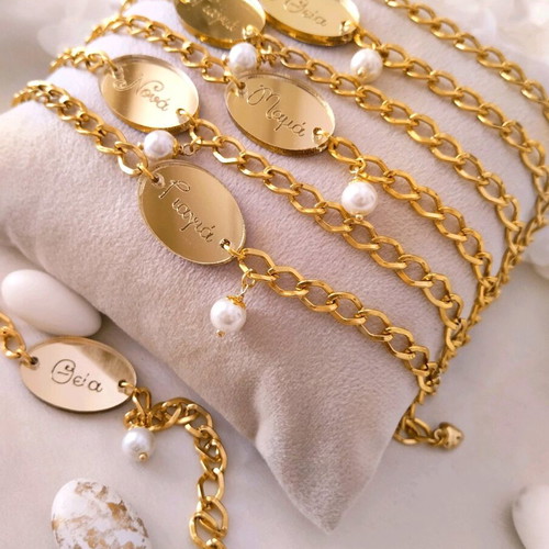 Handmade baptism or wedding bracelets with plexiglas motif and chain