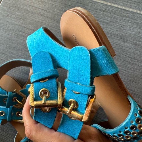 Dsquared2 suede sandals like new, blue