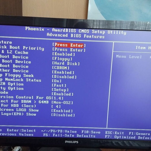 Foxconn 945G7MC-KS2HV motherboard used with Intel Core2Duo E4500 CPU and fan