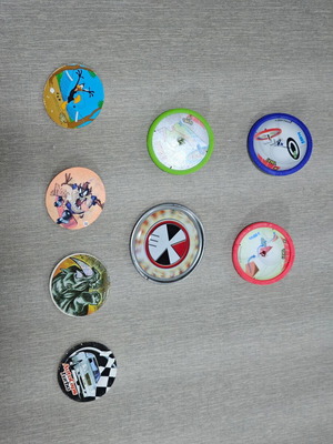 Rare caps and spinning tops used, pack of 8 pieces