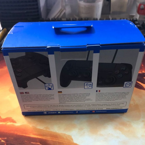 Snakebyte Game:Pad 4 S Wired Controller for PS4 like new, black