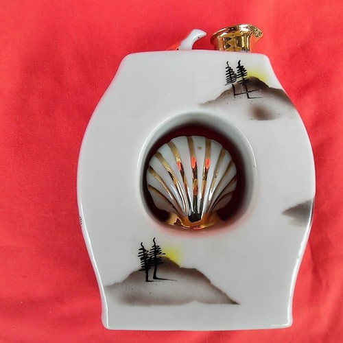 Handmade porcelain Japanese sake set from the 1940s