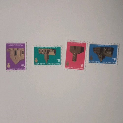 Guernsey Xmas Stamp Set Unused Series (28/31) 1970 Like New