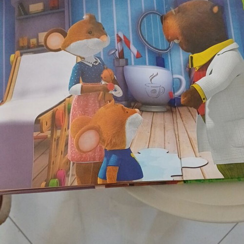 Tip the Mouse children's book: Who's Afraid of the Doctor?